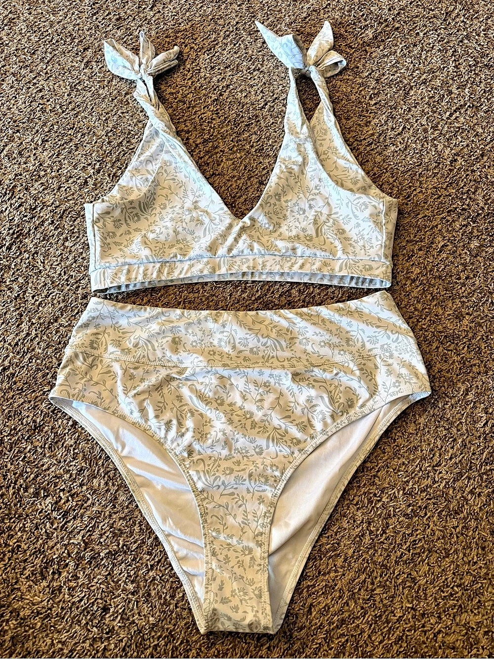 GEODE Floral One-Piece Swimsuit in White & Gray XXL Like New